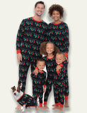 Bijpassende pyjamasets voor het hele gezin met kerstprint