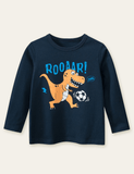 Langarm-T-Shirt mit Aufdruck „Dinosaurier zum Fußballspielen“.
