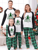 Pijama familiar com estampa de árvore de Natal xadrez verde